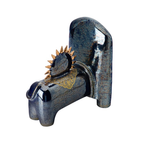 D7163 Persischer Wächter – Keramikskulptur mit 11 Karat Gold